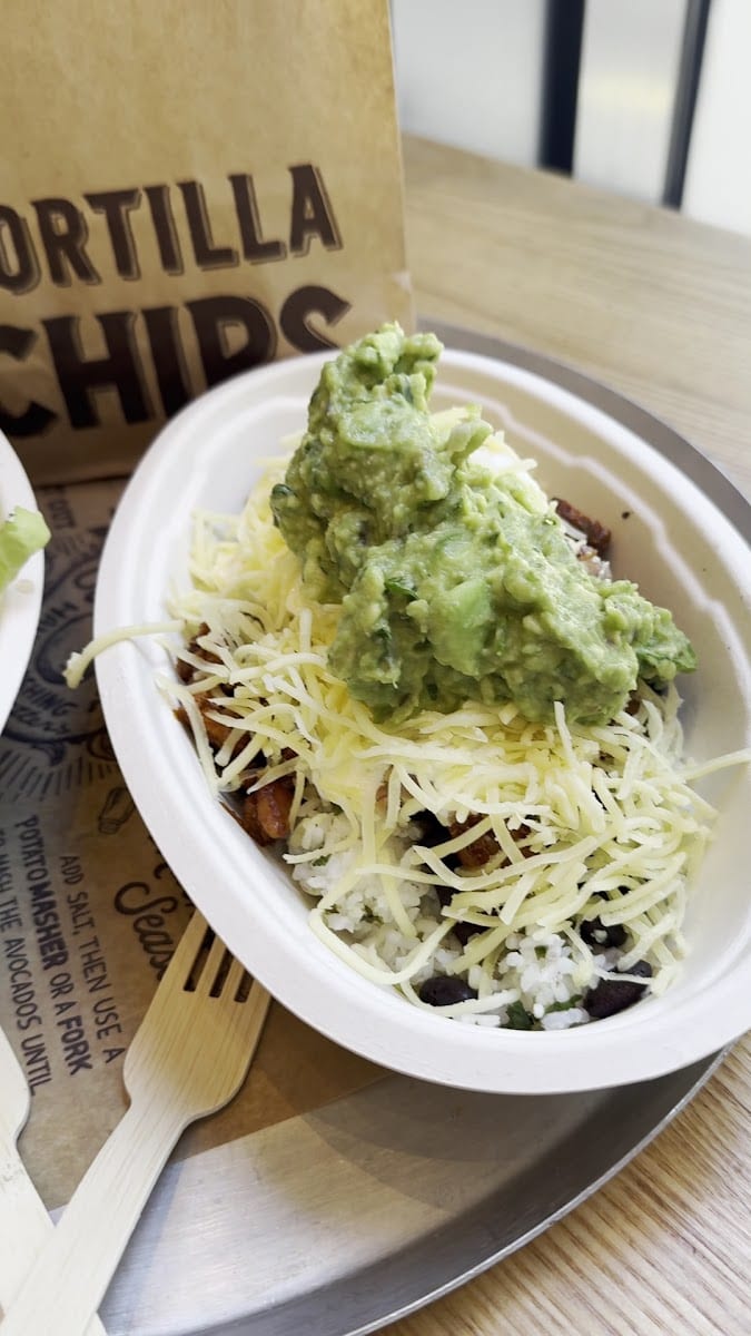 Chipotle Mexican Grill, photo 3