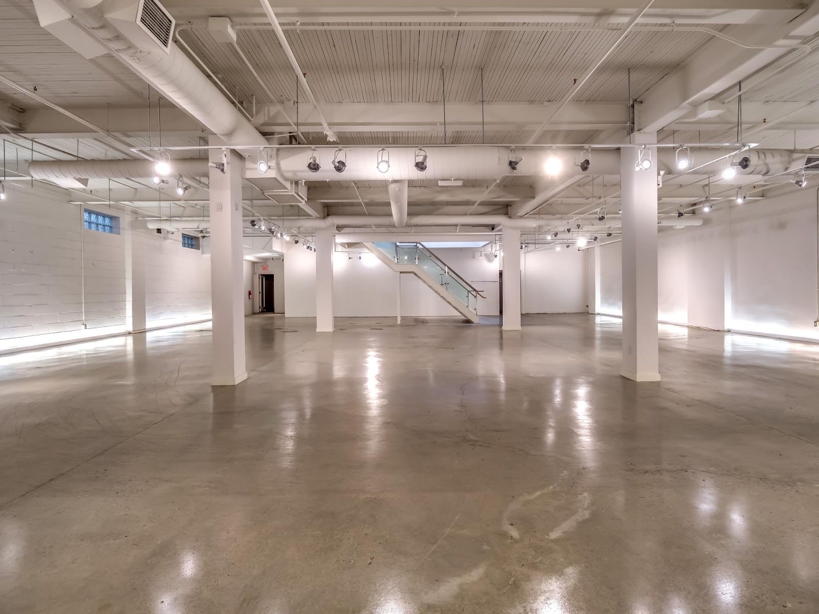 Avant Garde Gallery