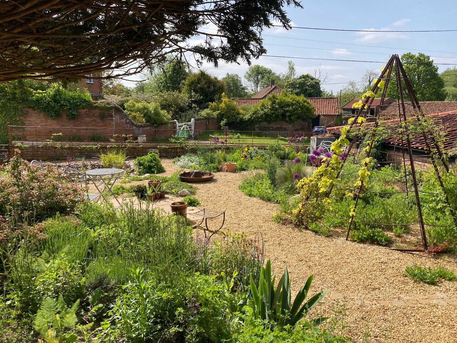 Barnaby Baker Garden Design, photo 3
