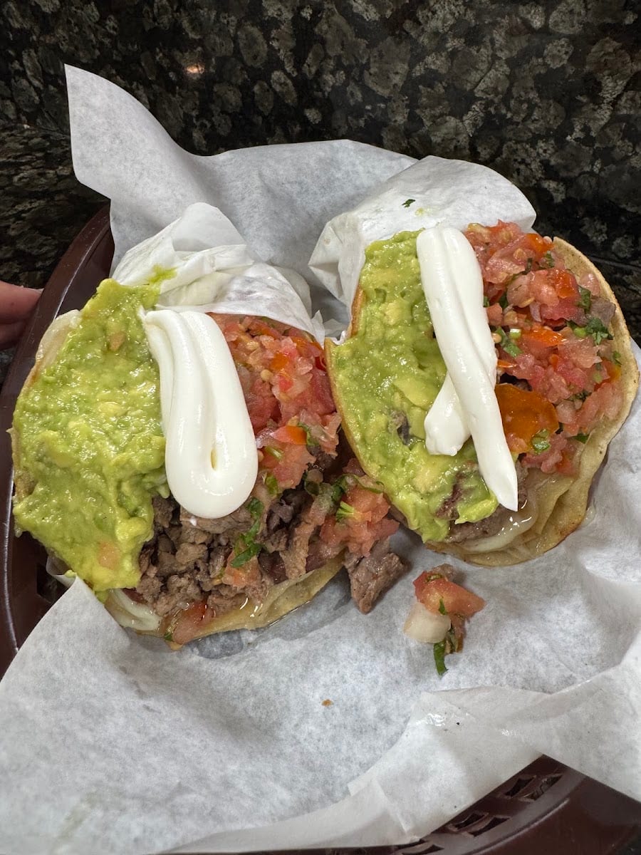 Los Tacos