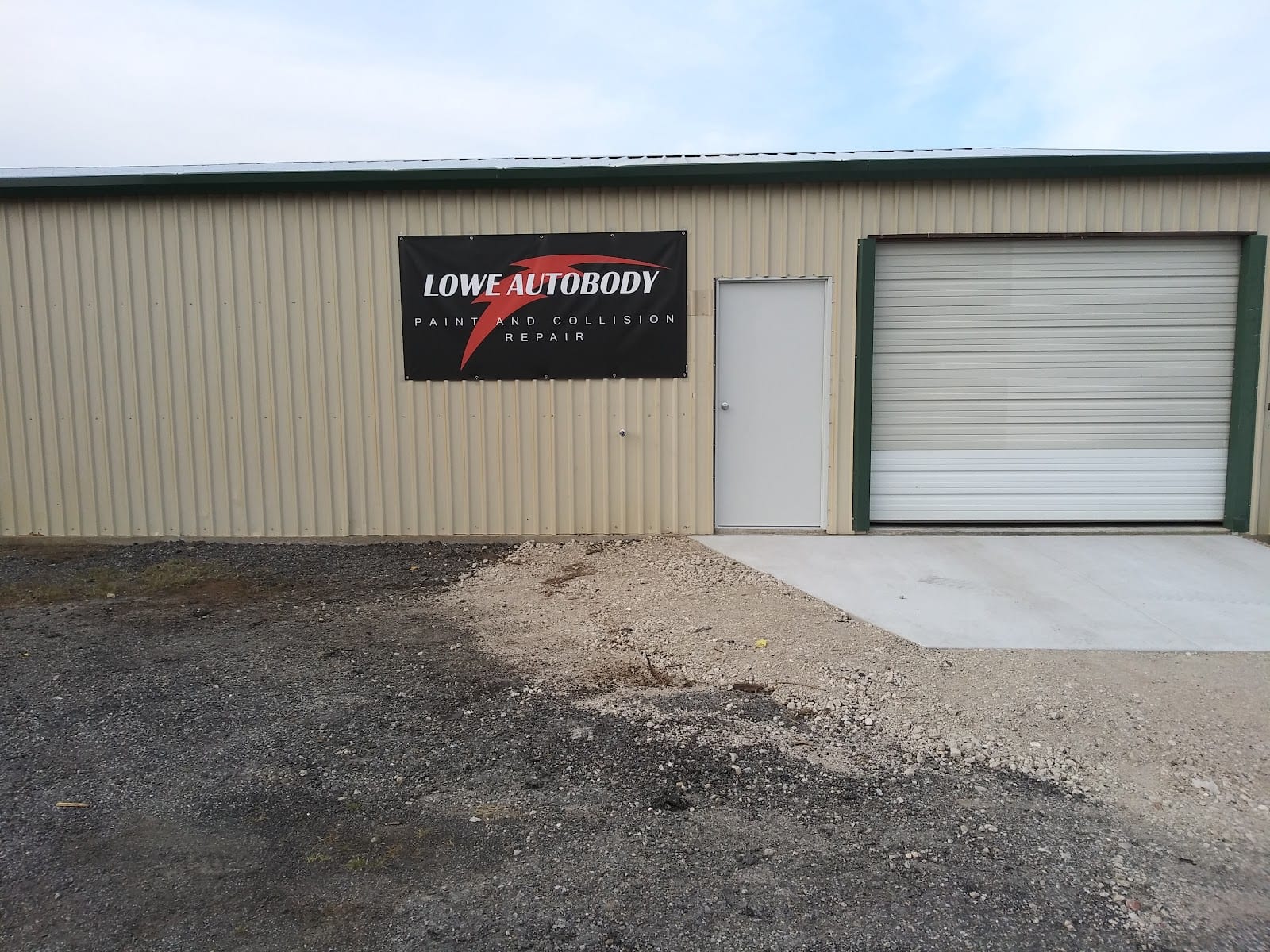 Lowe Autobody LLC, photo 3