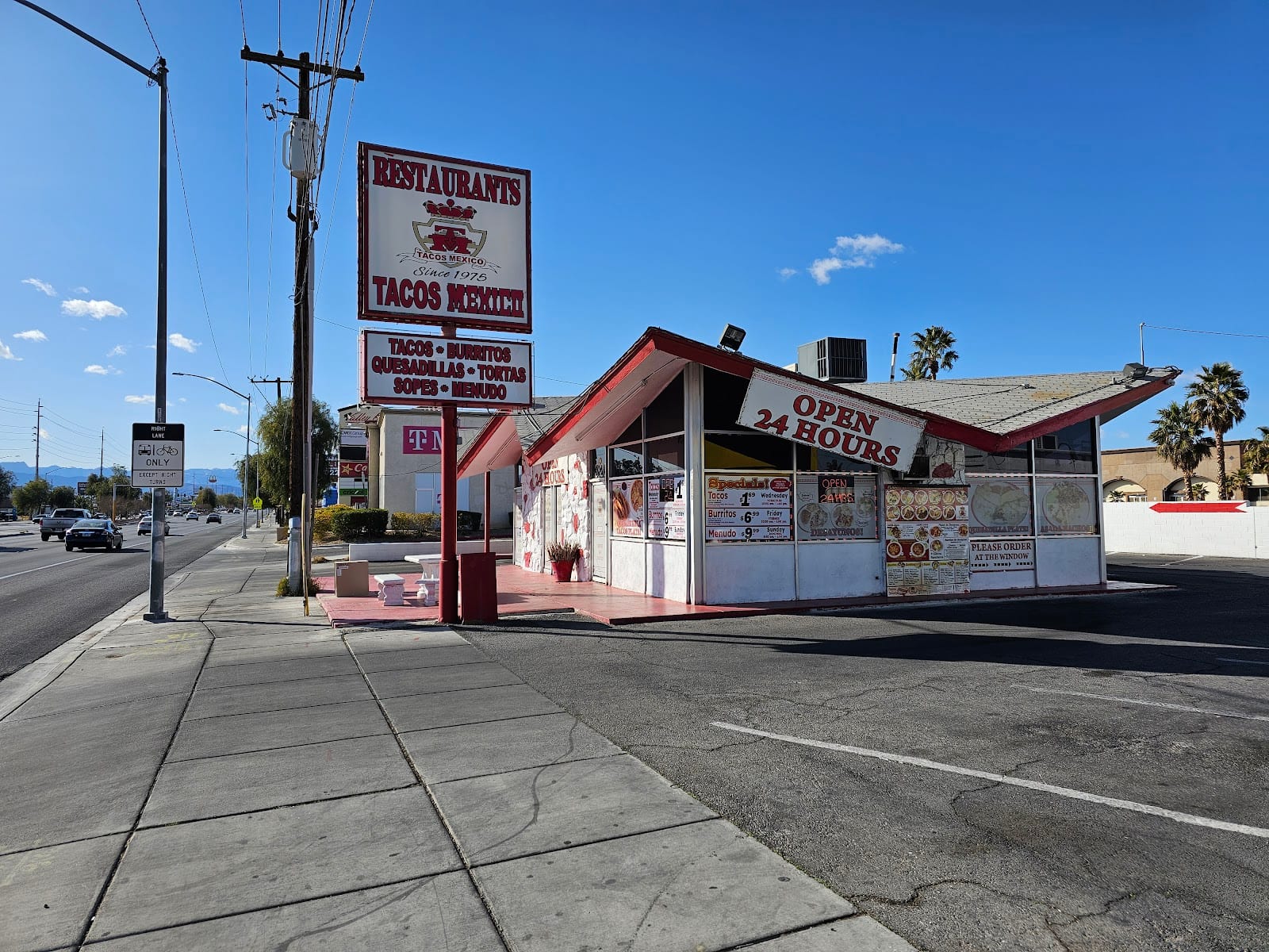 Los Tacos