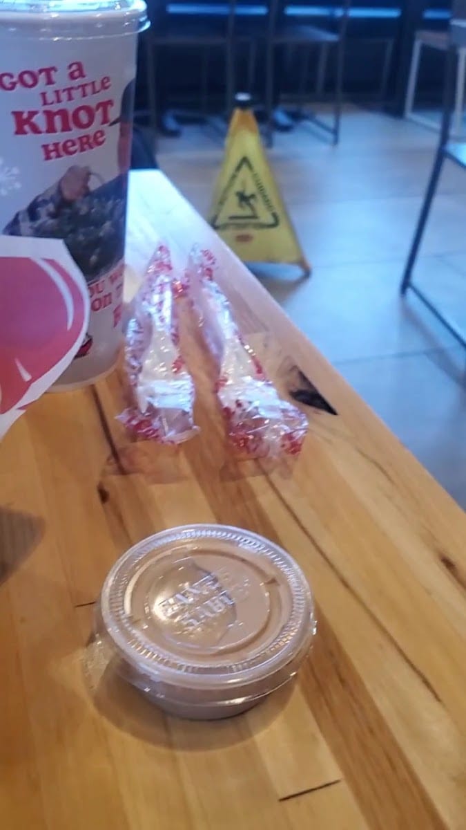 Raising Cane's Chicken Fingers, photo 3