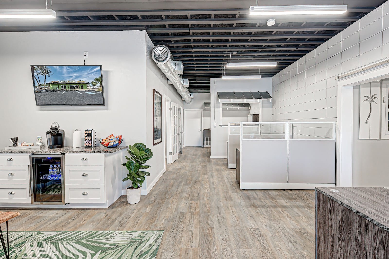 Lasbury Tracy Realty Inc, photo 2