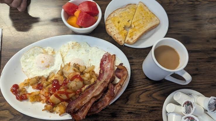Viv's Cafe
