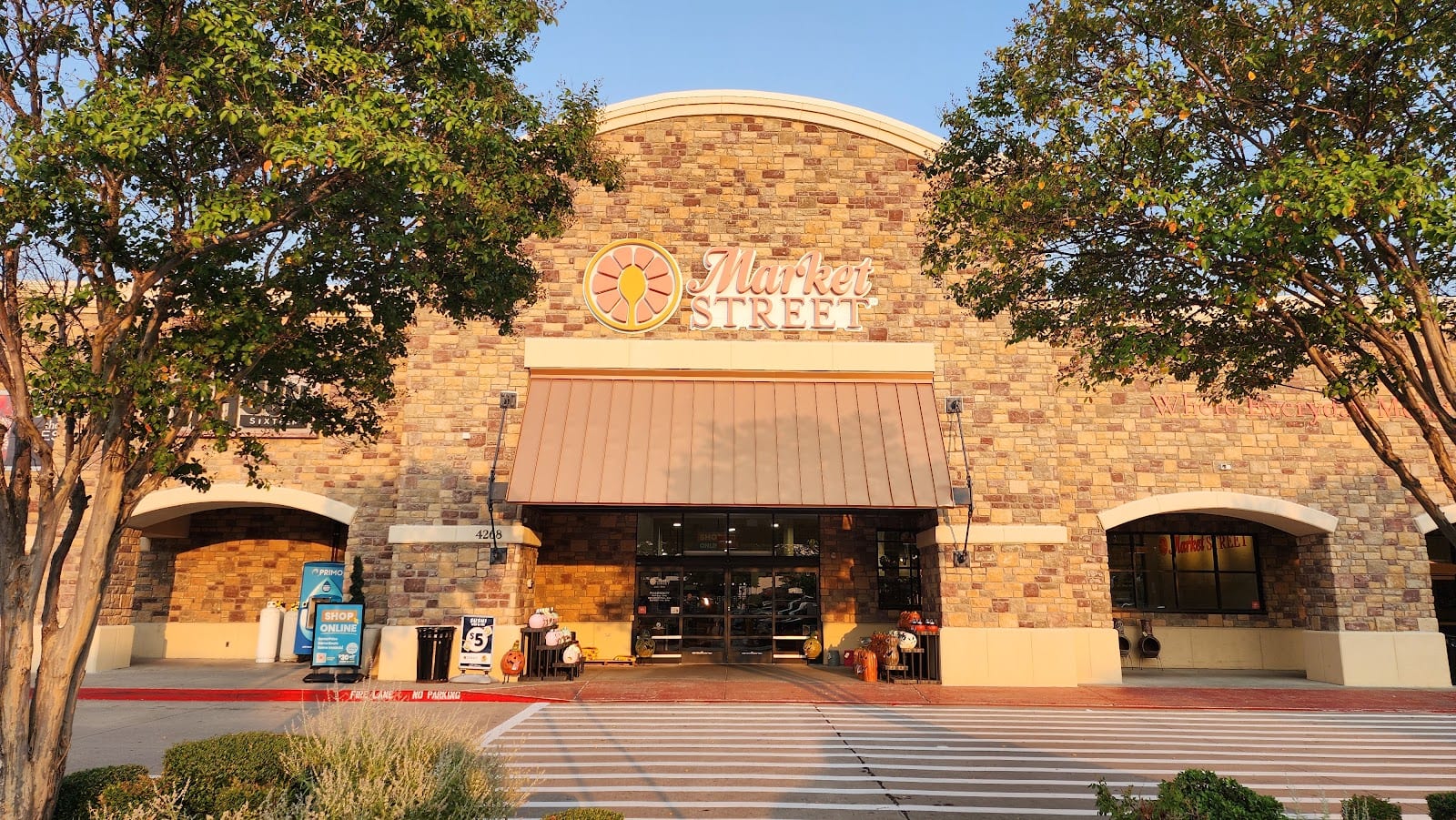 Lebanon/Legacy Center, photo 3