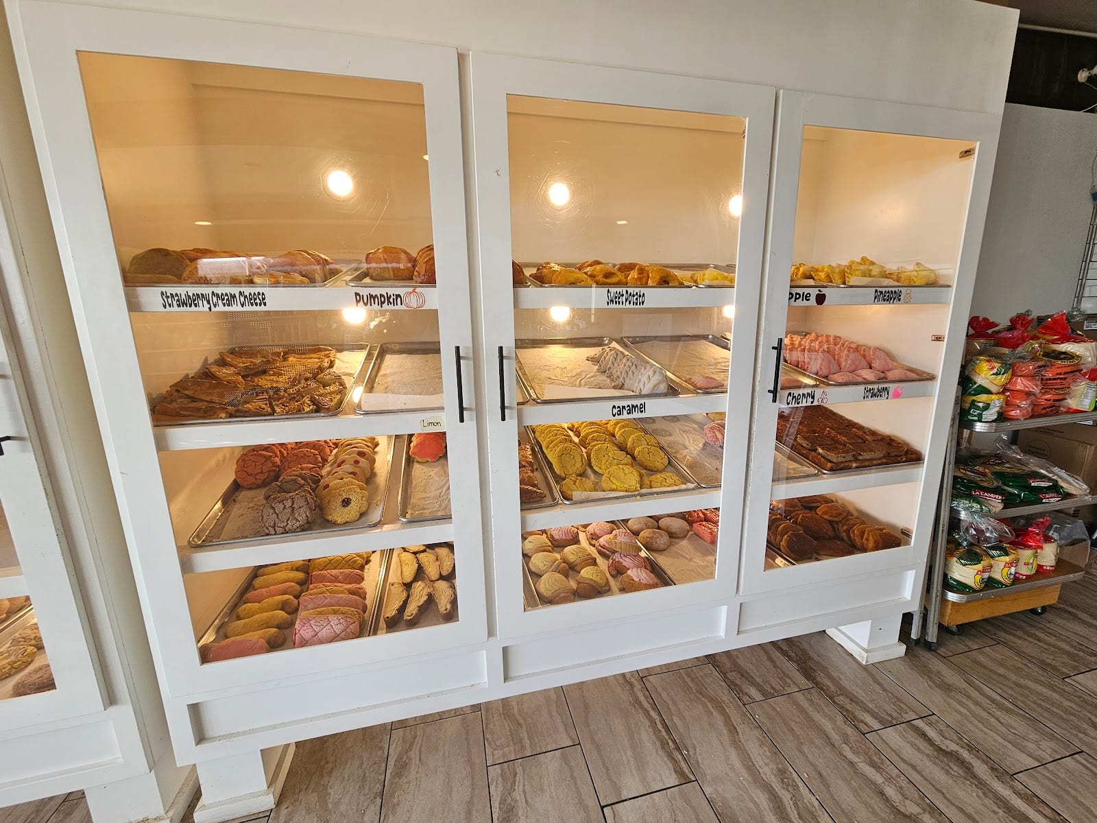 Mi Panaderia Bakery, photo 2