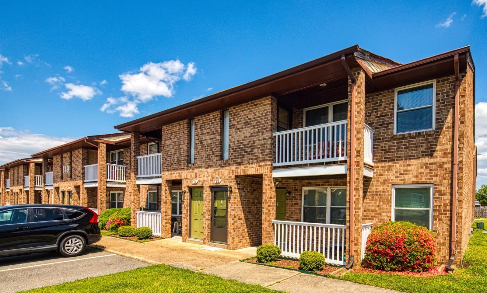 Coliseum Gardens Apartments