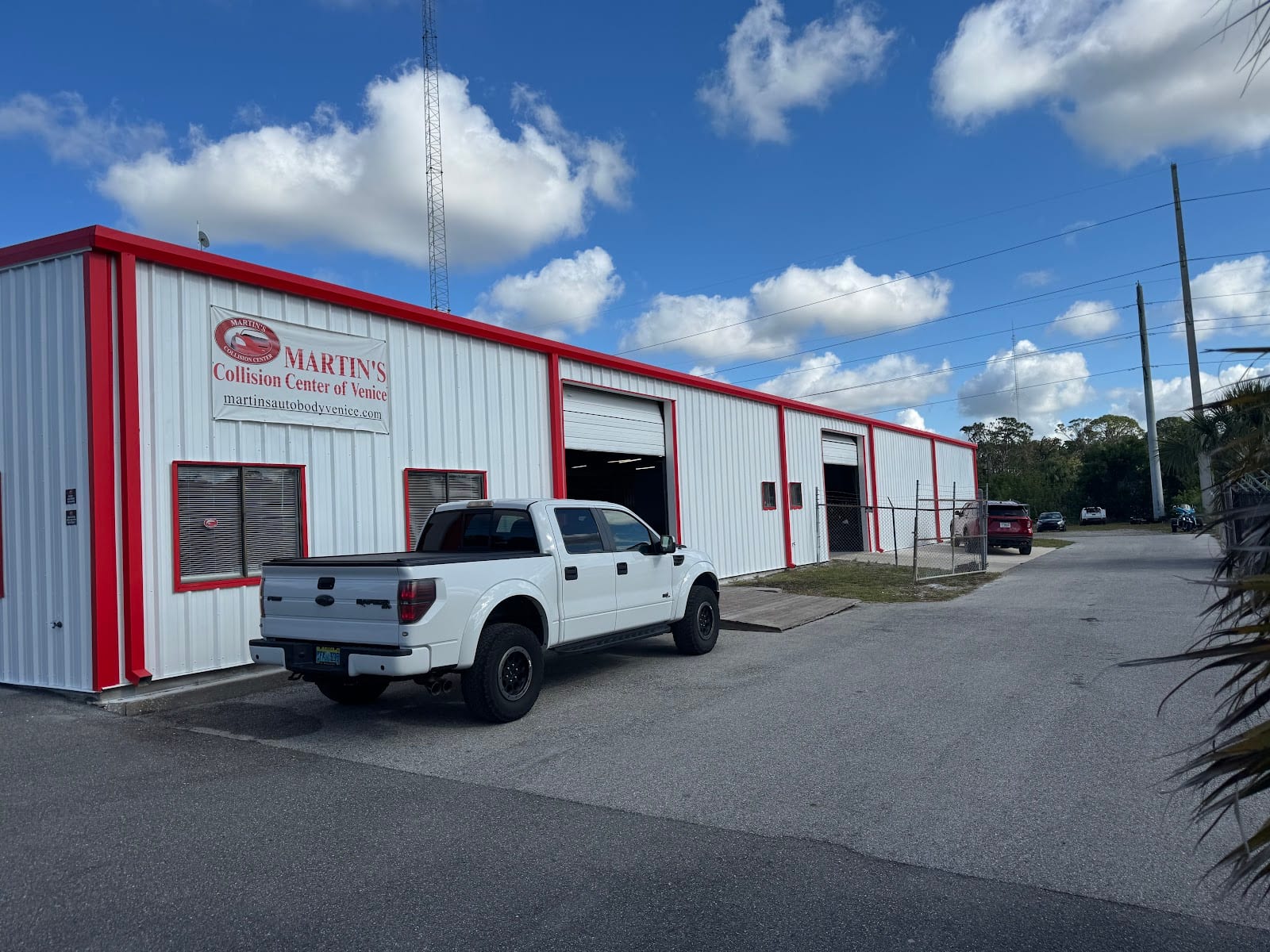 Martin's Collision Center of Venice, photo 4