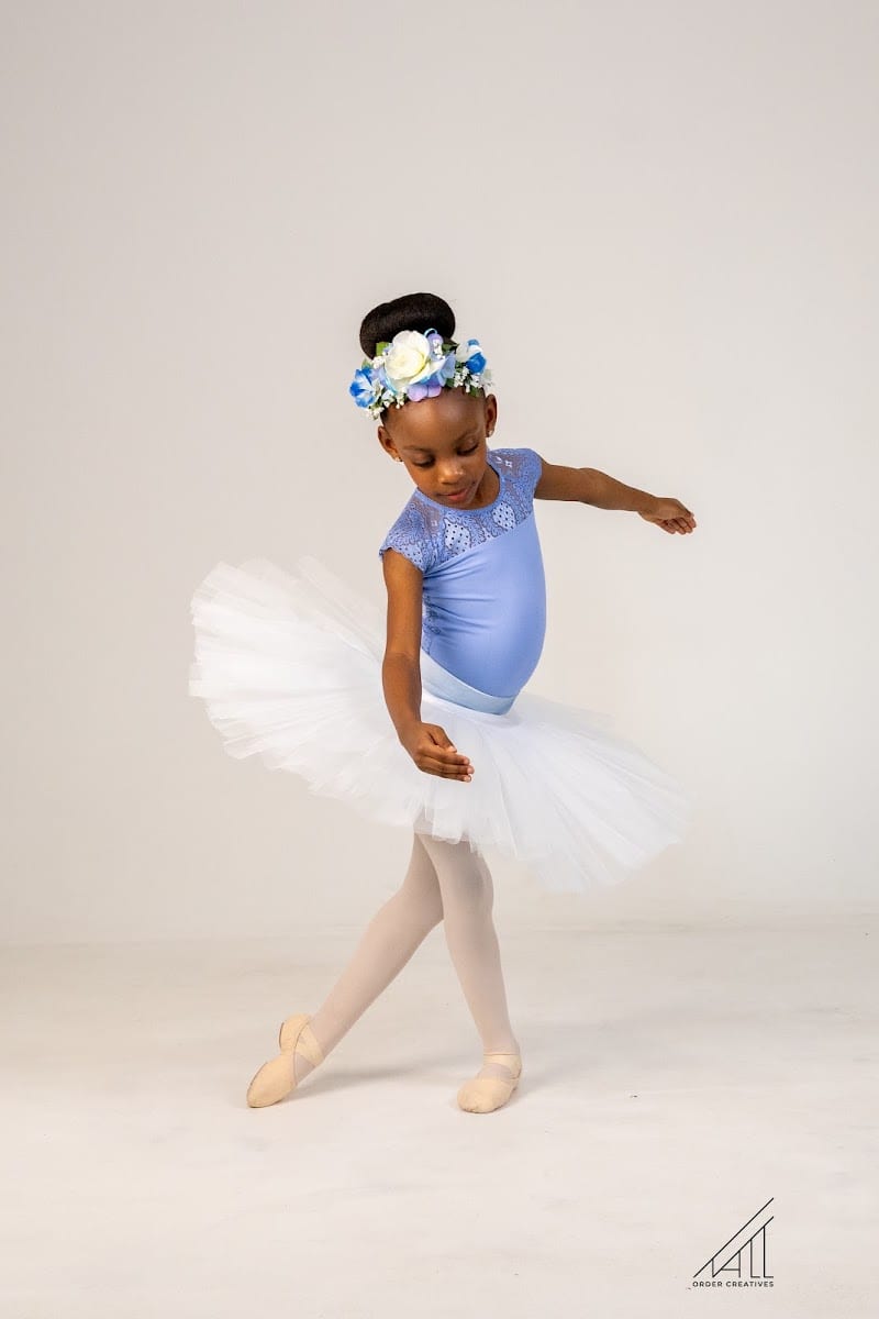 Ms. Lisa's Dance, photo 2