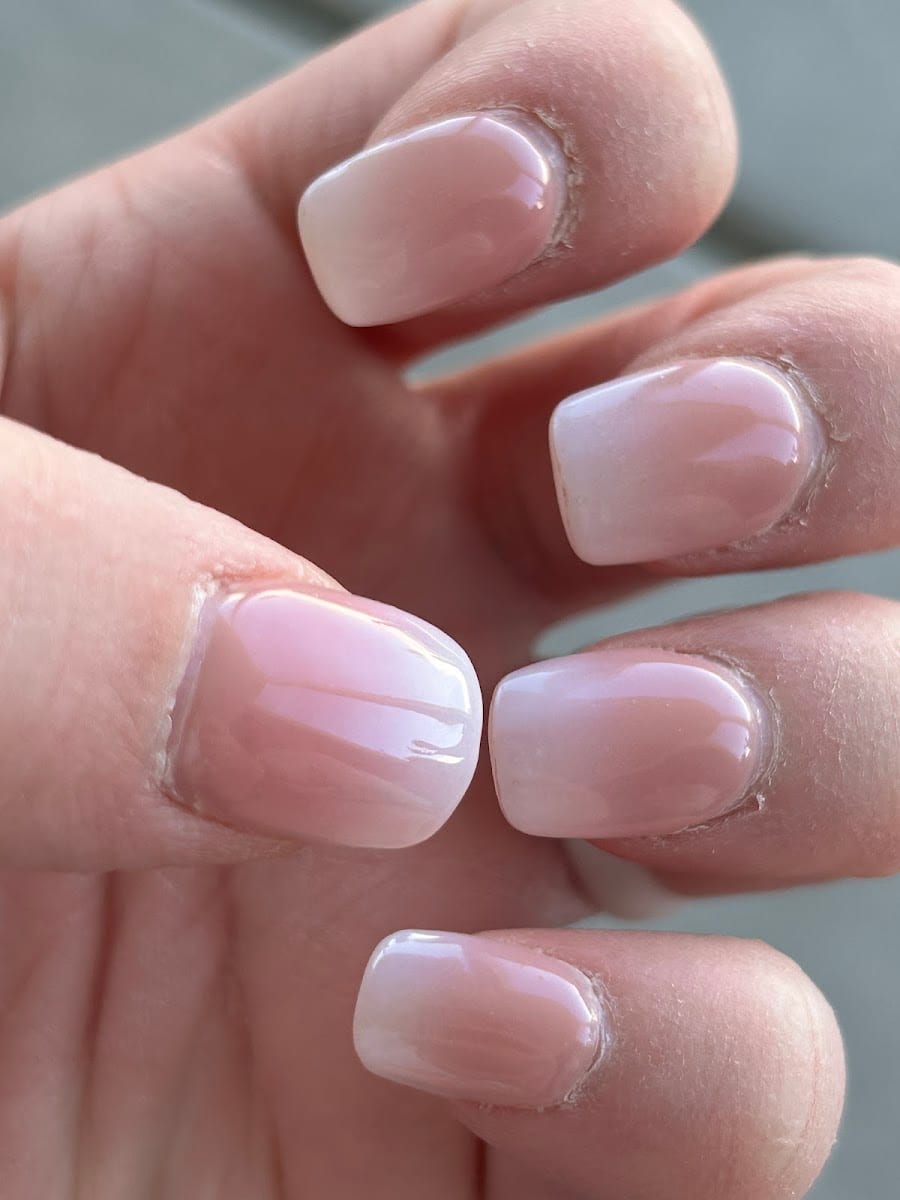 La Nails