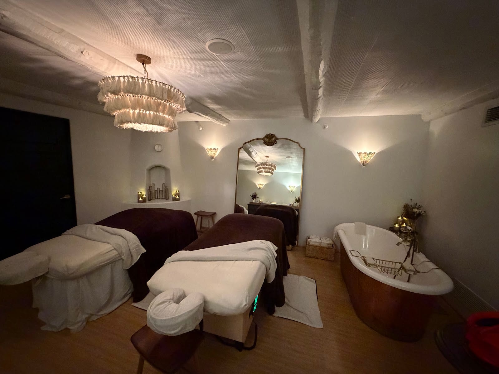 La Vidorra Spa at The Scott