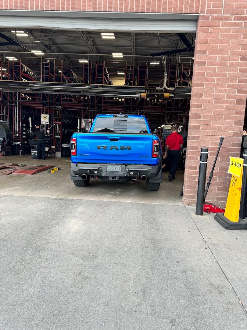 Discount Tire, photo 4