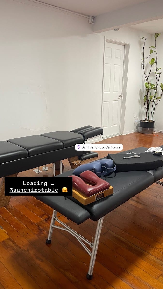 Chiro Roots SF, photo 2
