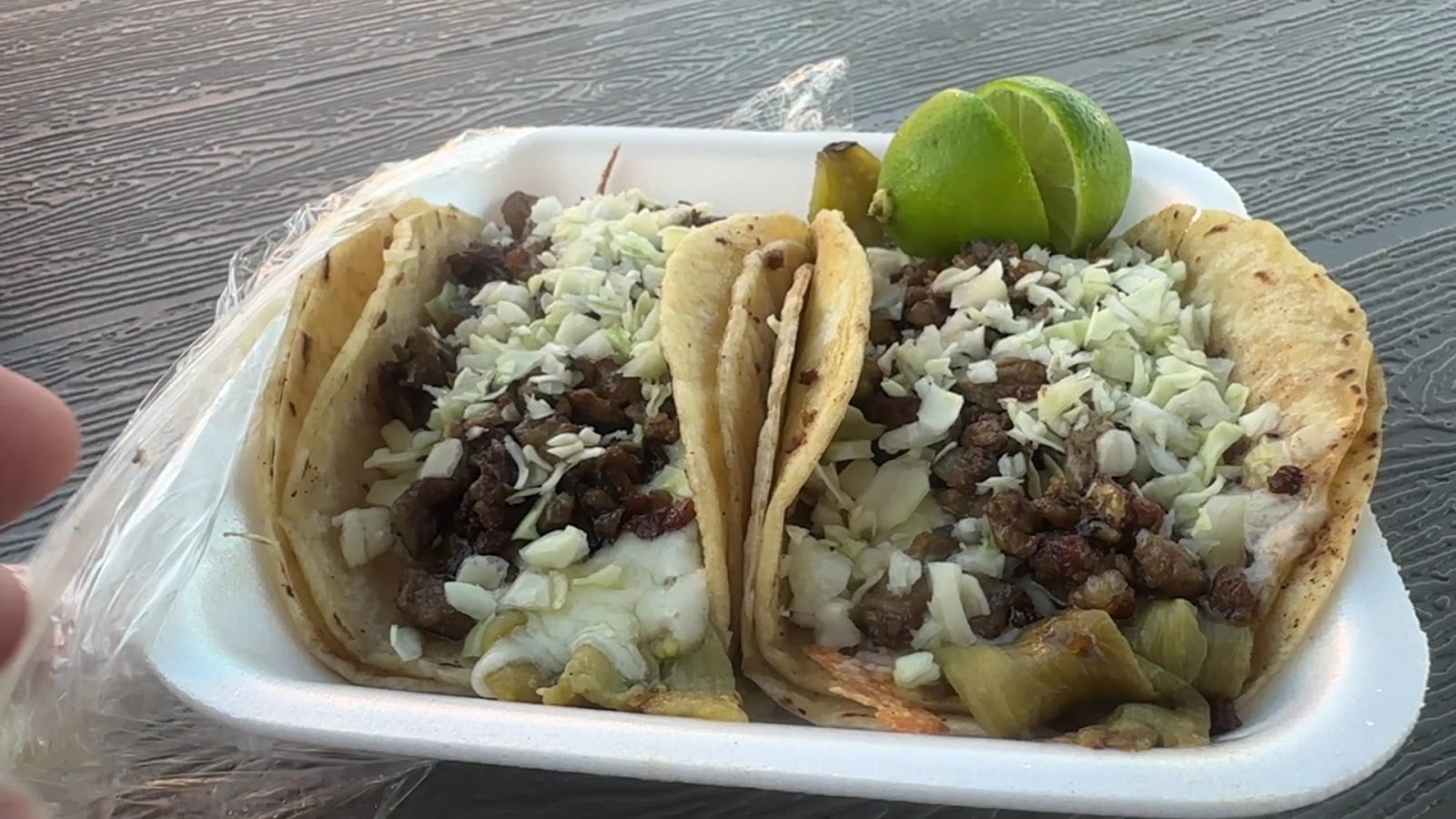 Hermanos Hot Dogs & Tacos, photo 2