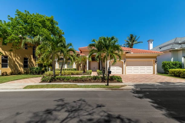 Liz Duffy-Slavik | Wellen Park Real Estate Advisor | Buyers Agent at Michael Saunders & Company, photo 3
