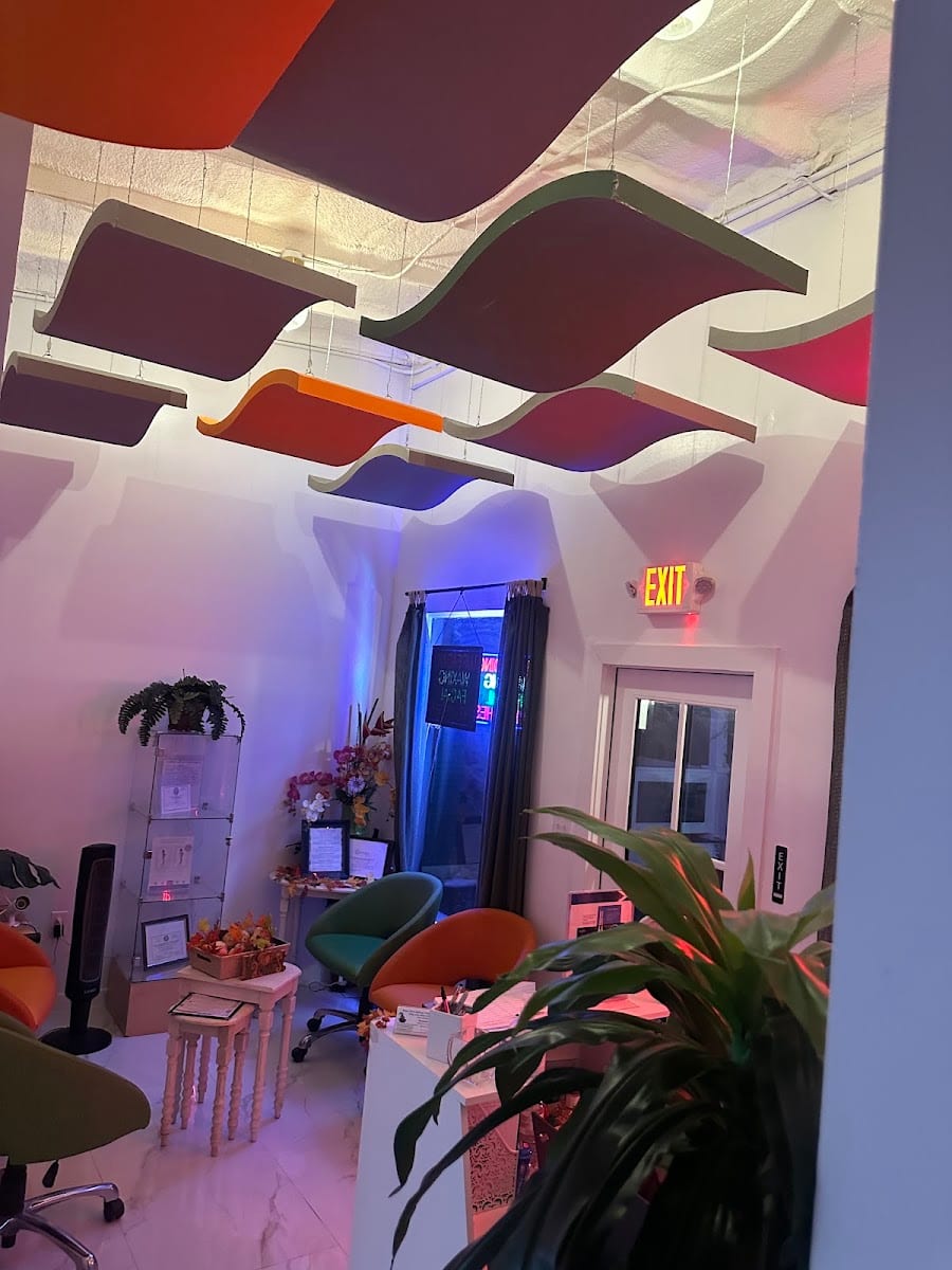 Rumor Has It Massage, Facial, Nail, Brow & Day Spa, photo 2