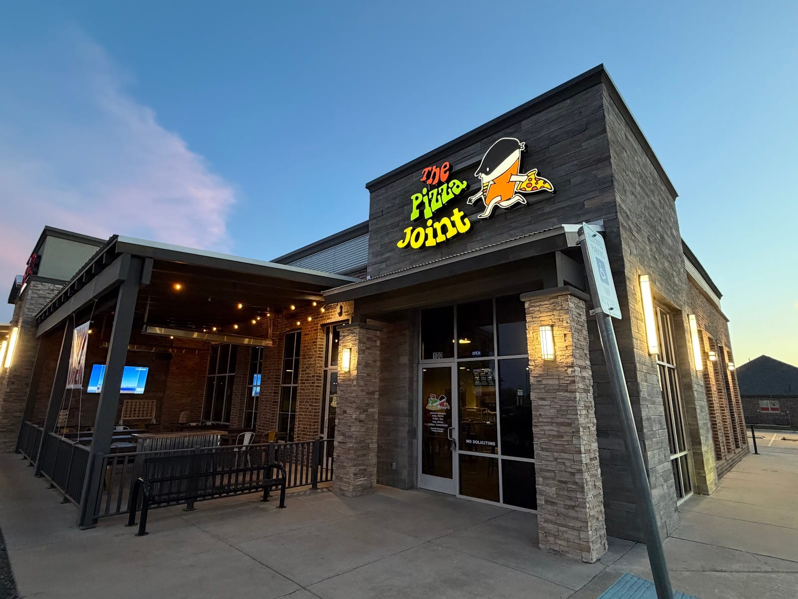 The Pizza Joint - Lubbock, photo 2