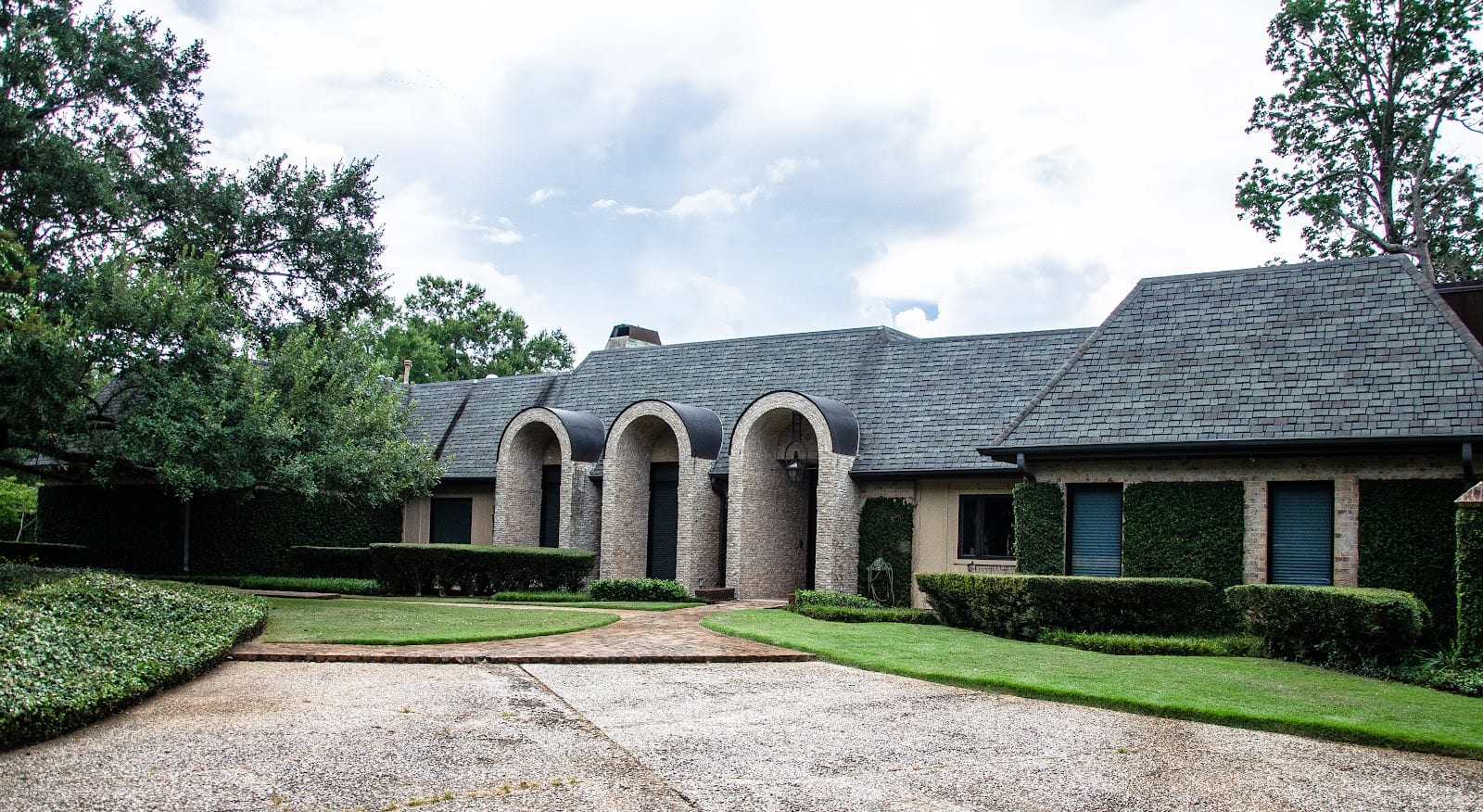 RE/MAX ONE Beaumont, TX Vivian Todd