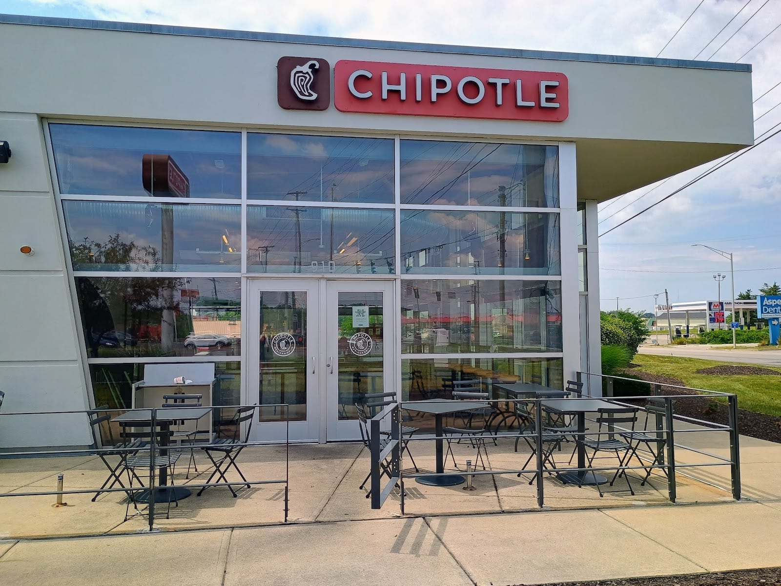 Chipotle Mexican Grill, photo 2