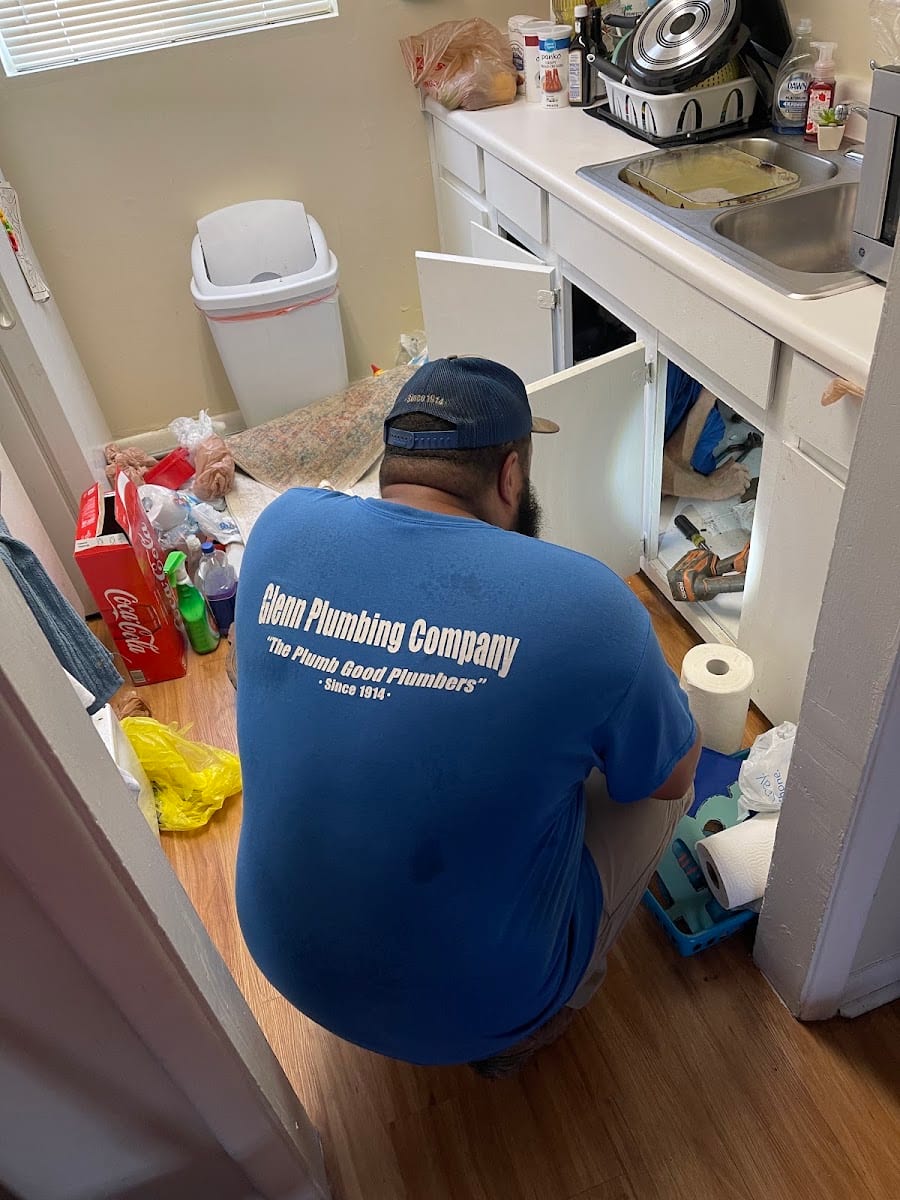 Glenn Plumbing Co Inc