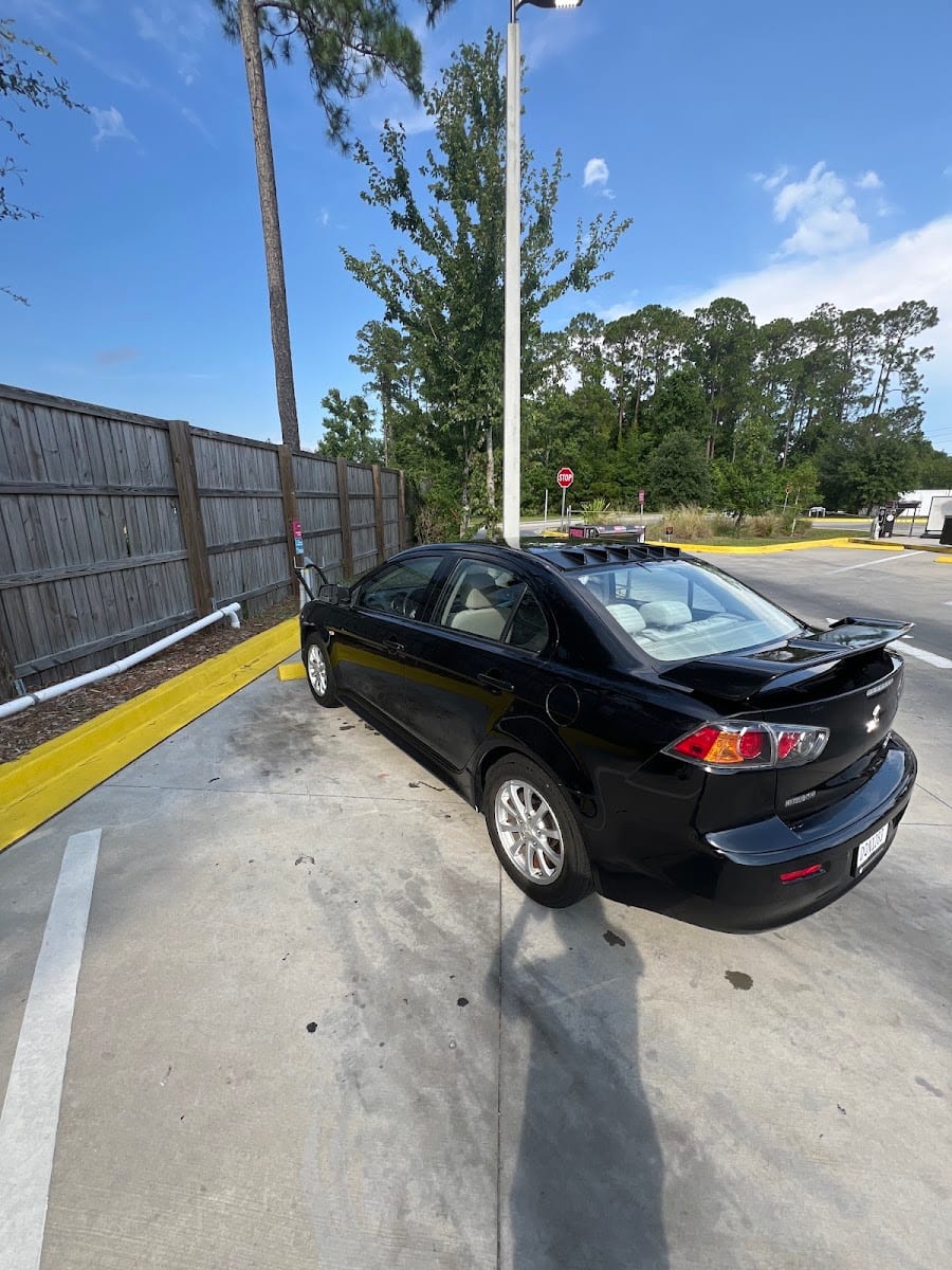 LUV Car Wash, photo 2