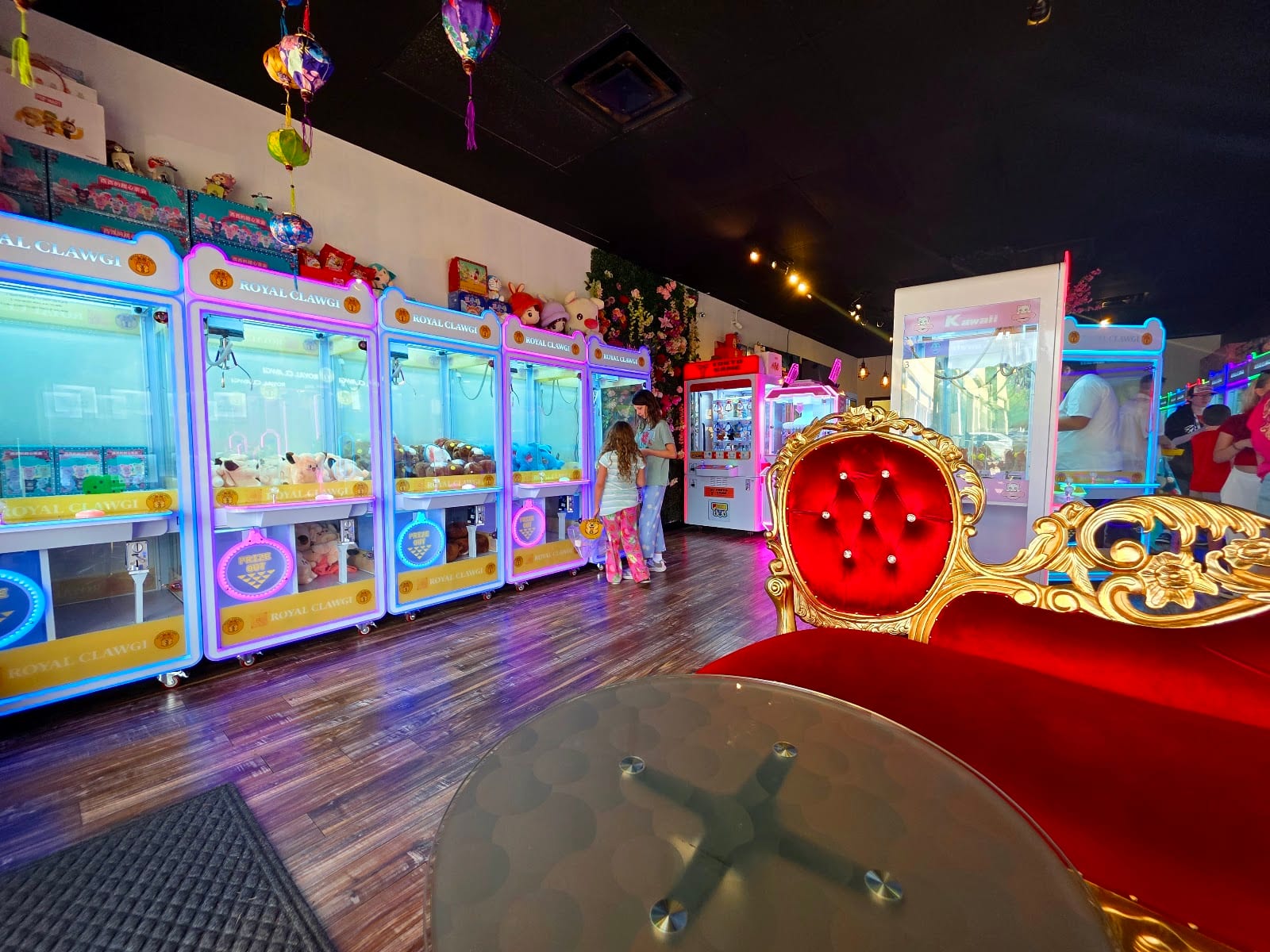 MAXIM Tokyo Claw Mobile