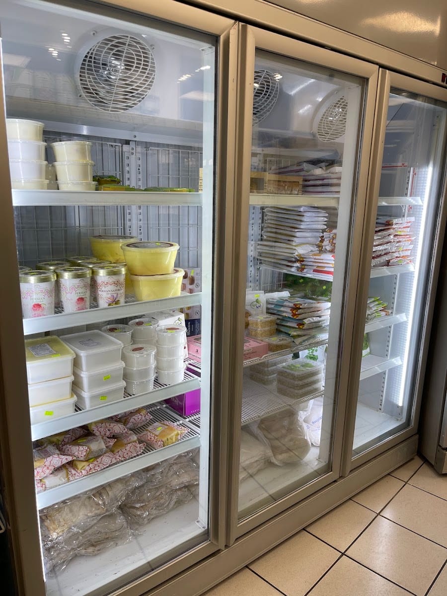 Persepolis, Épicerie iranienne, photo 4