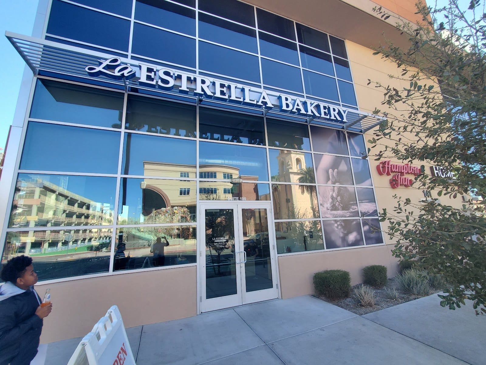 La Estrella Bakery