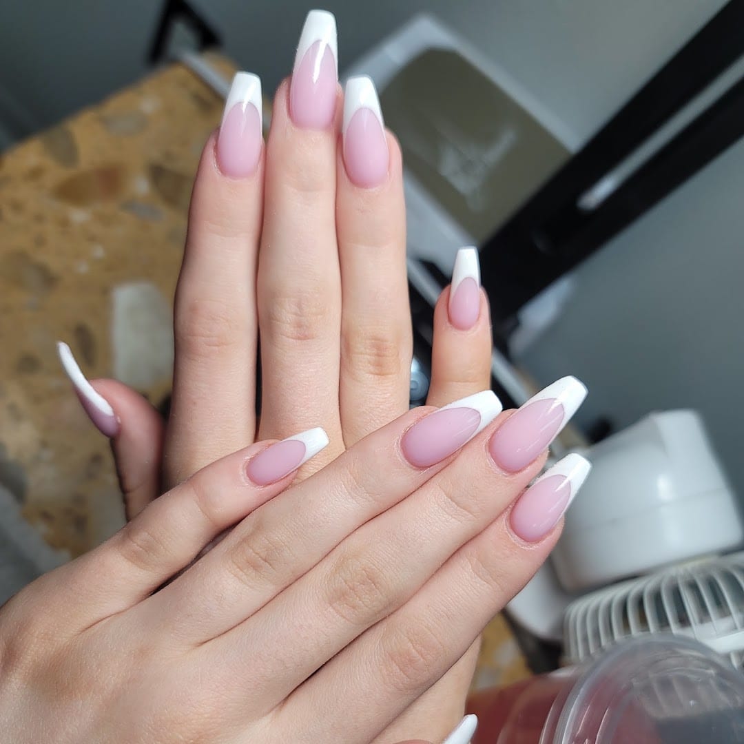 Nails by Lin