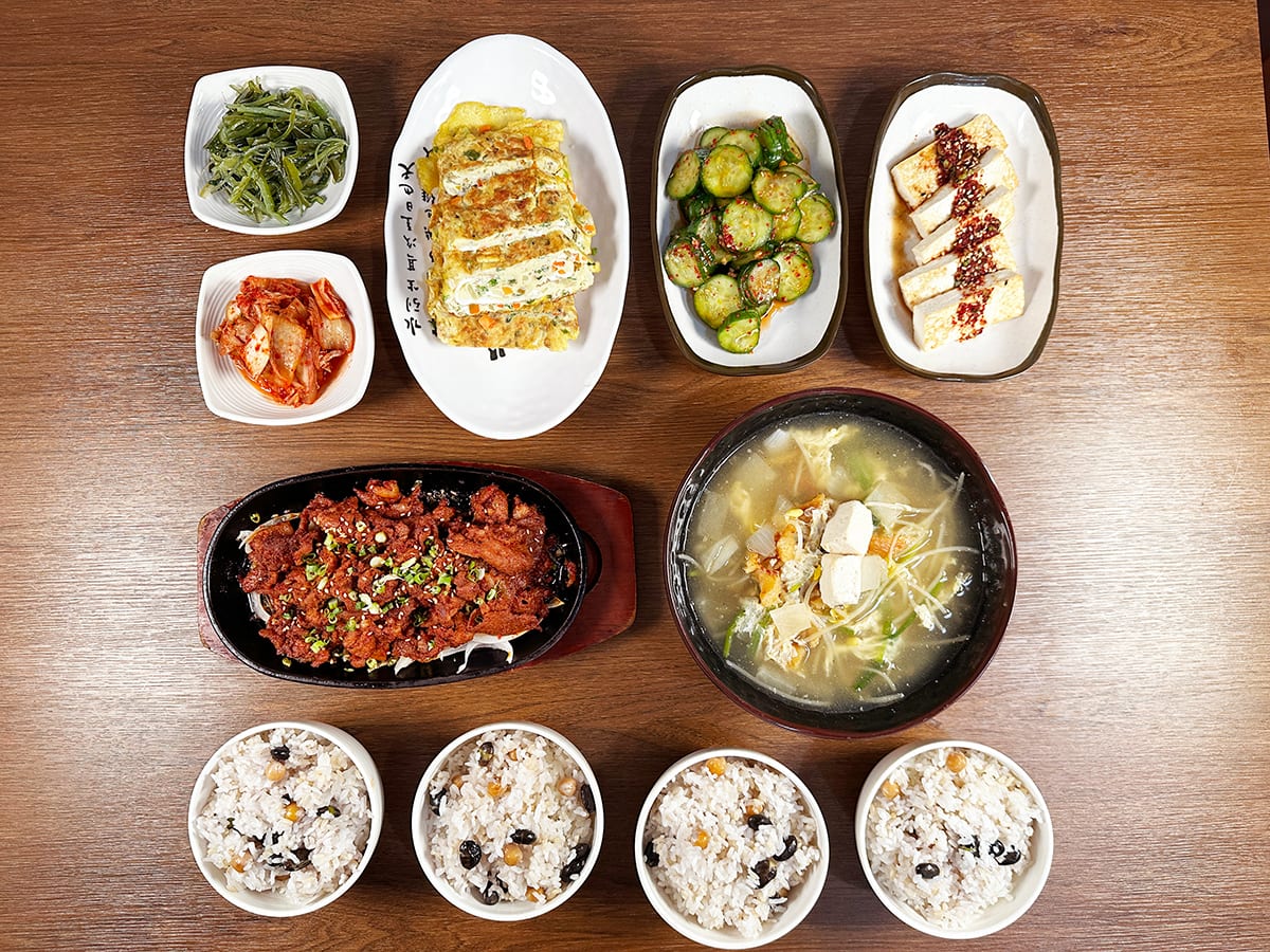 Mama's Kitchen Korean Restaurant of Frisco 한식 & 반찬 전문점