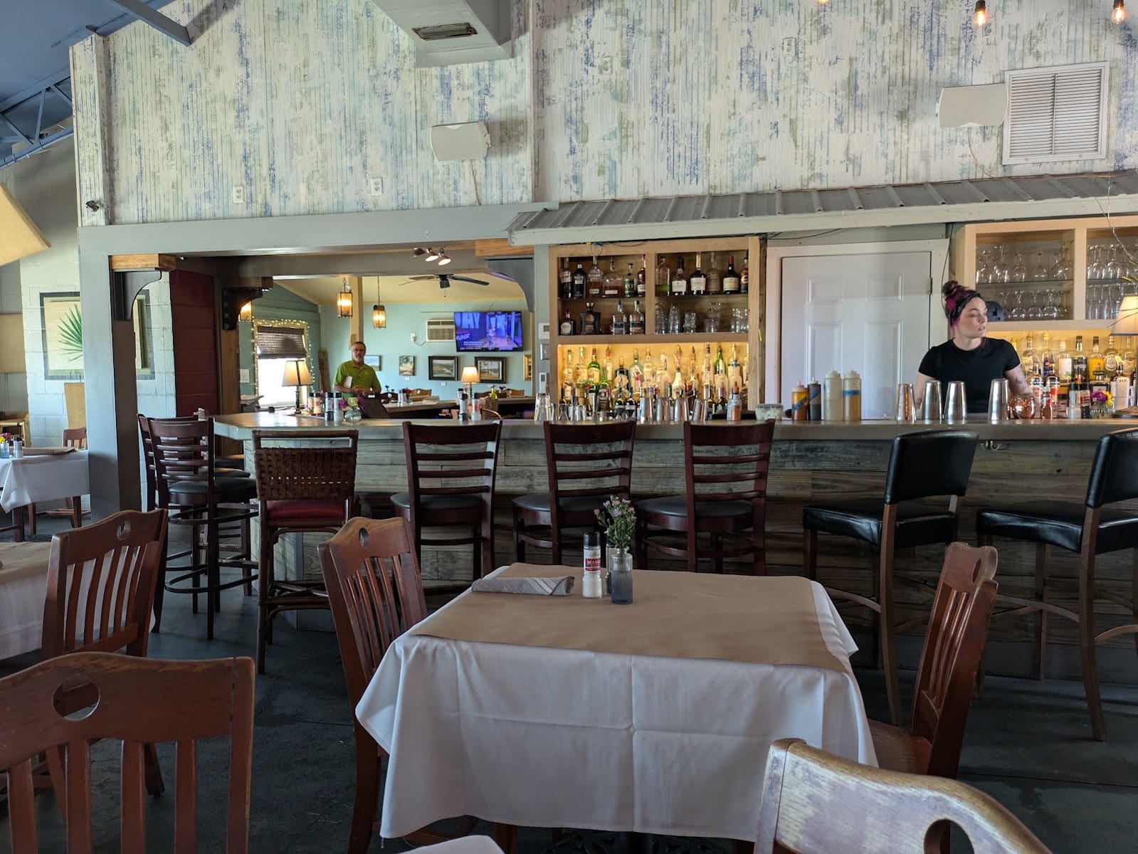 Alice's on Bayview