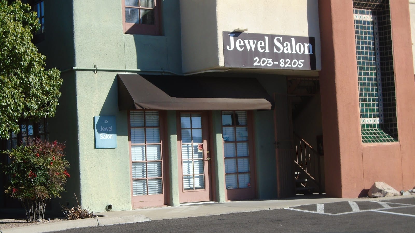 Jewel Salon, photo 2