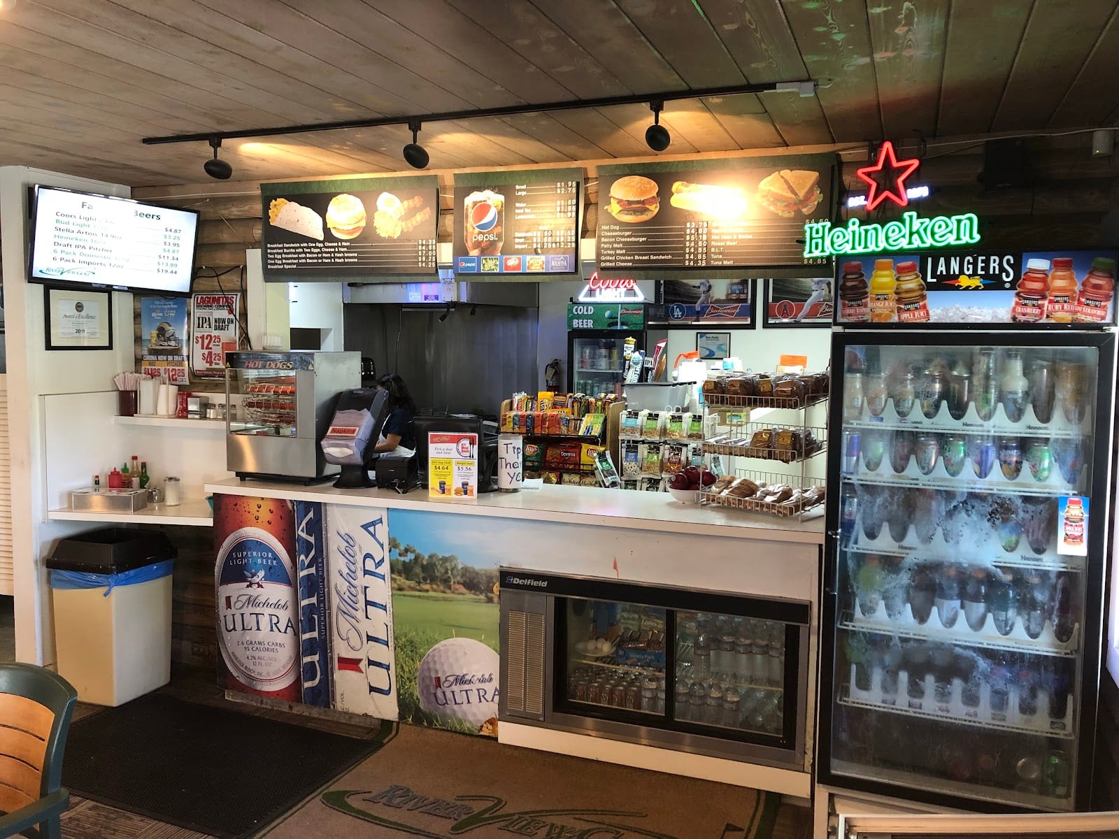 Niblick Bar and Grill
