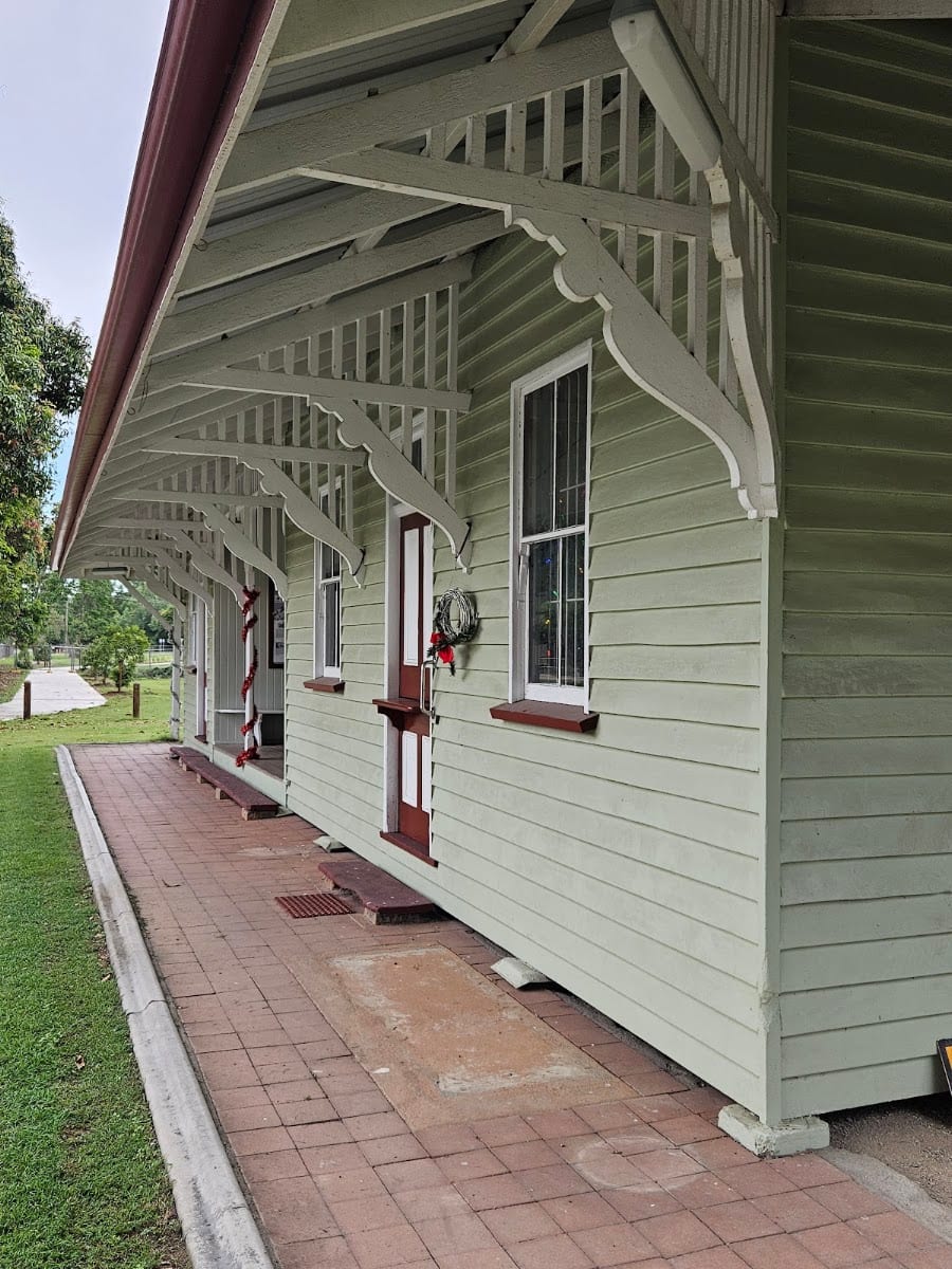 Finch Hatton Central Railway Station