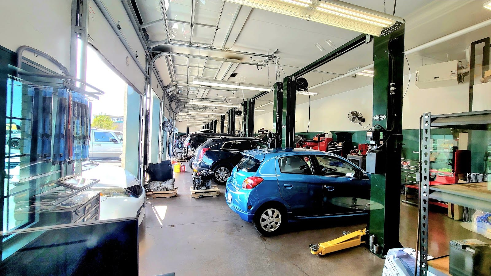 Christian Brothers Automotive Aubrey, photo 4