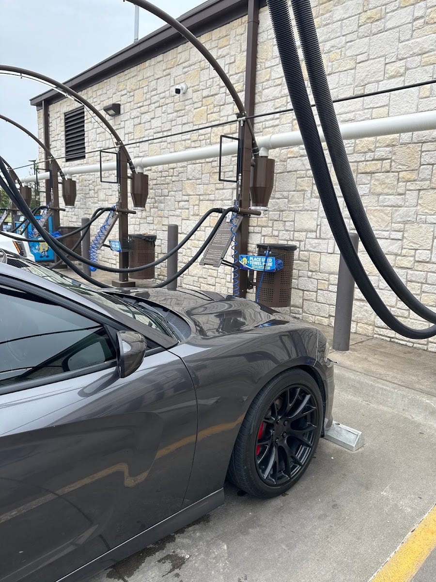 WhiteWater Express Car Wash, photo 3