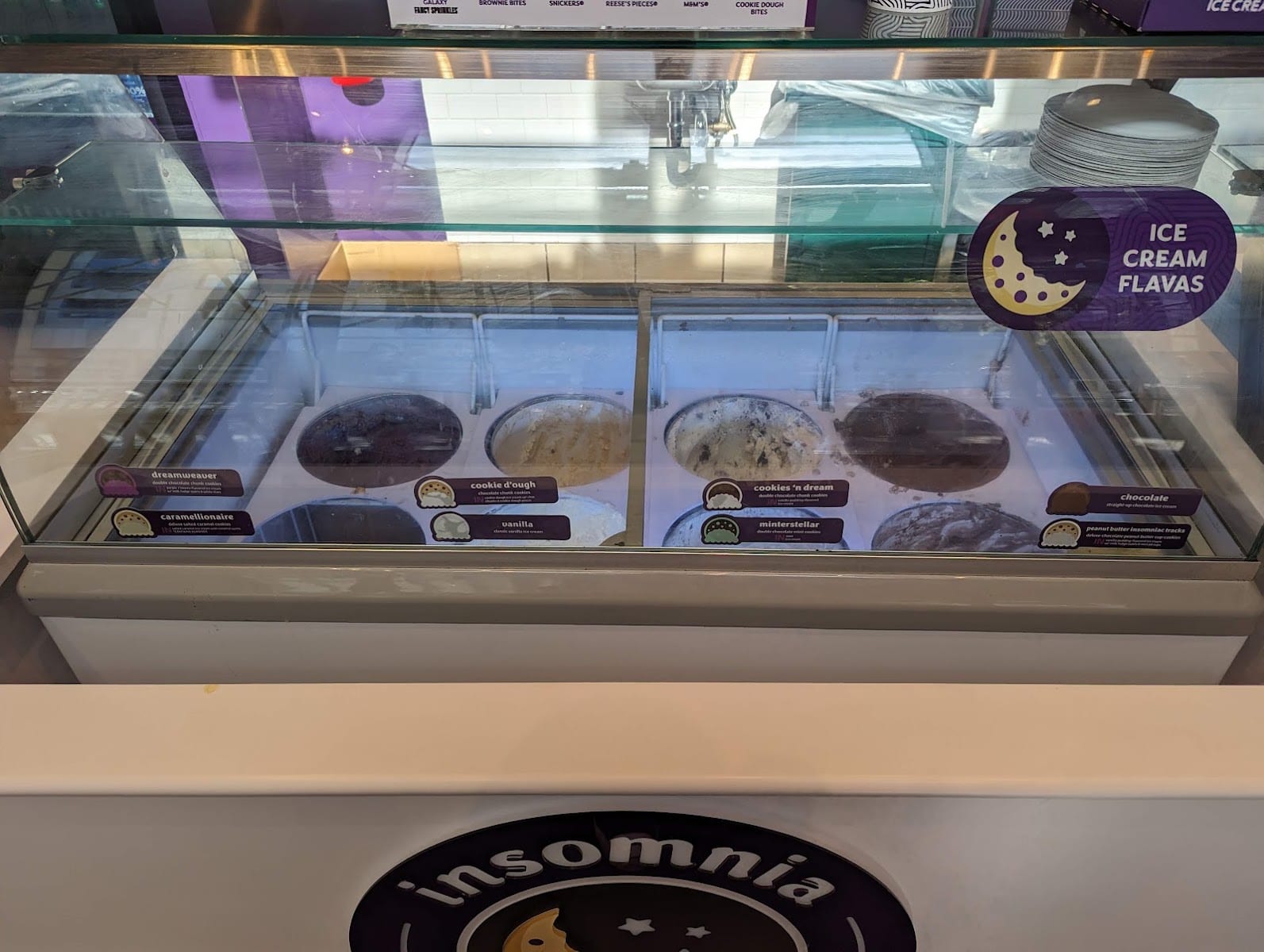 Insomnia Cookies, photo 2