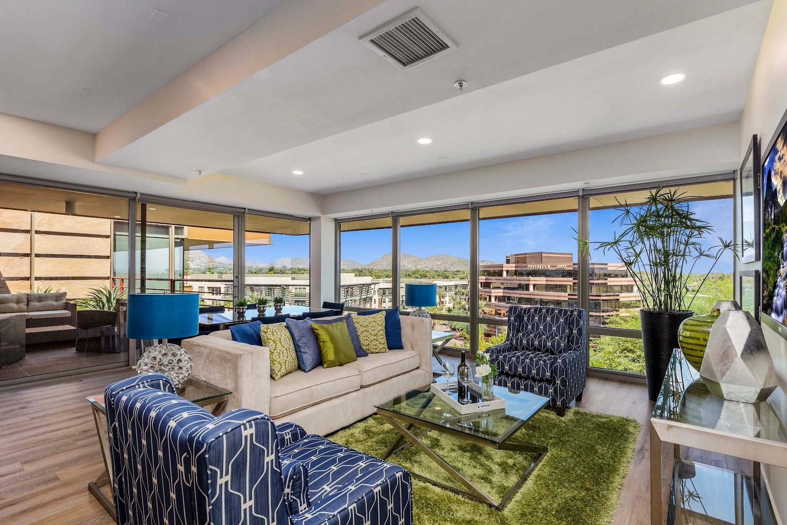 Mehran Parsai | Real Estate Broker at Compass in Scottsdale,, photo 3