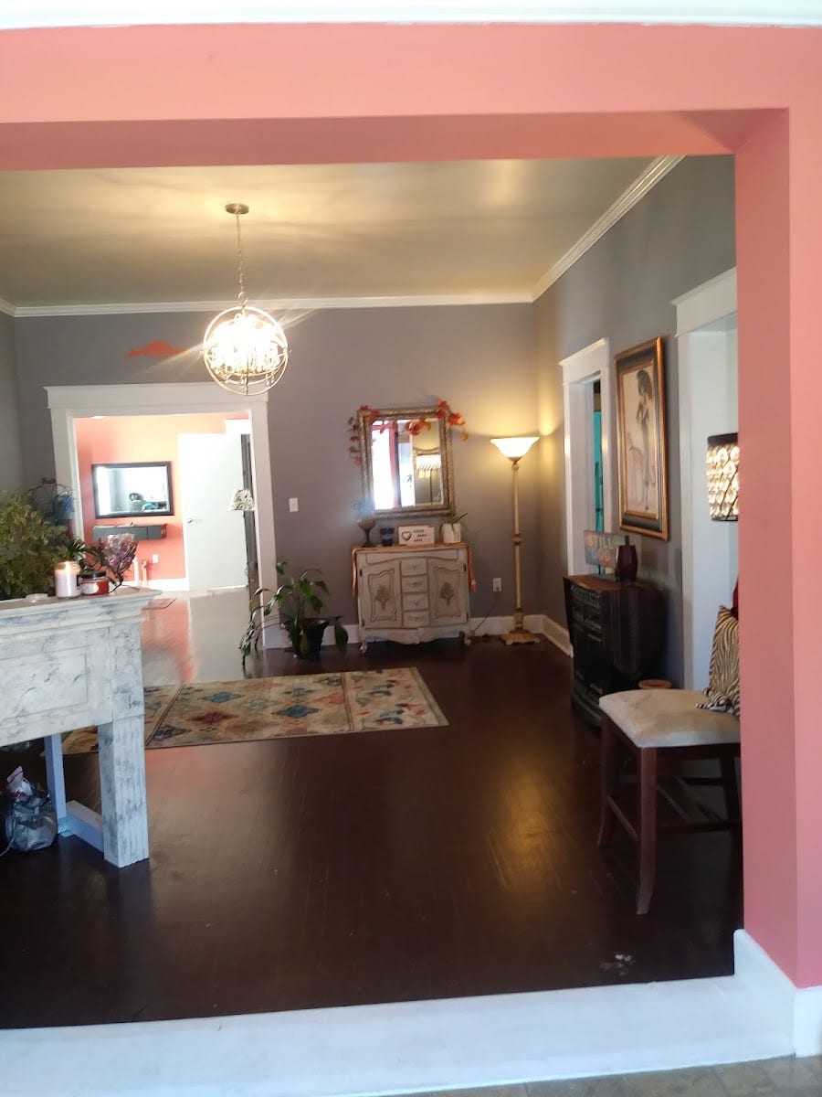 Sak's on Main Hair Salon And Color Studio