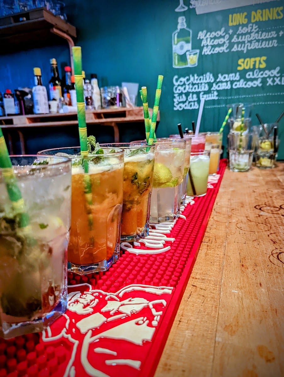 48 Cocktail Club