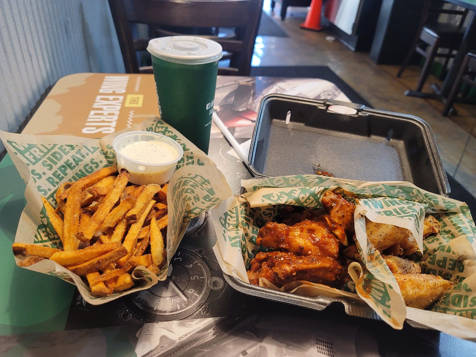 Wingstop, photo 4