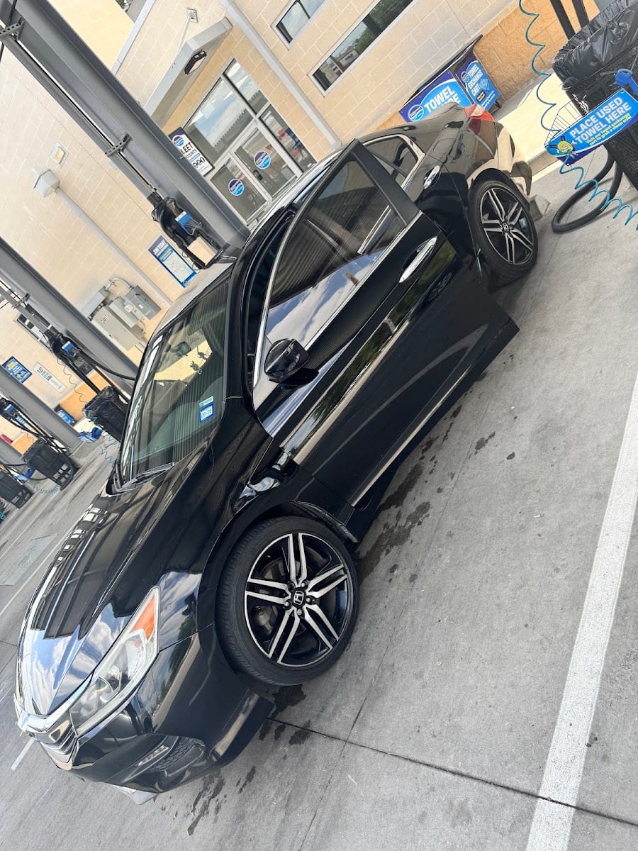 WhiteWater Express Car Wash, photo 4