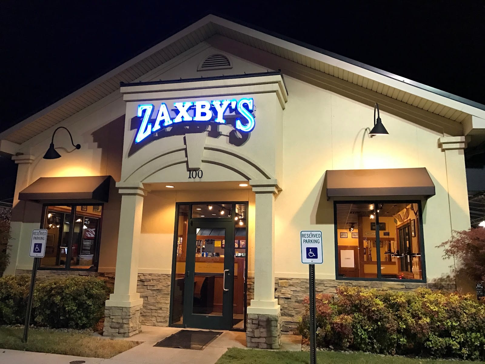 Zaxbys Chicken Fingers & Buffalo Wings, photo 2