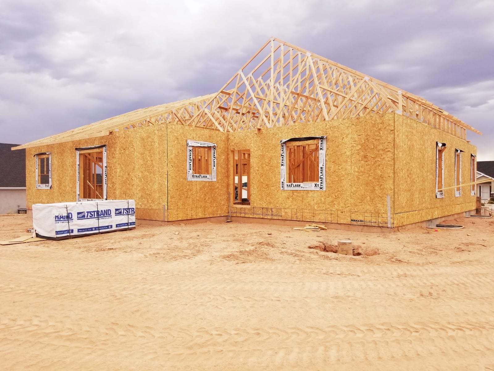 Royal-T HOMES L.L.C.