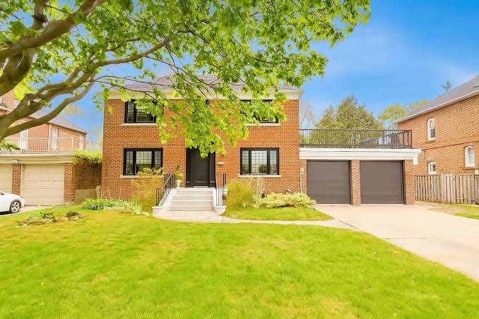 Casa Athena — Luxury Toronto Mansion with Gym, photo 2
