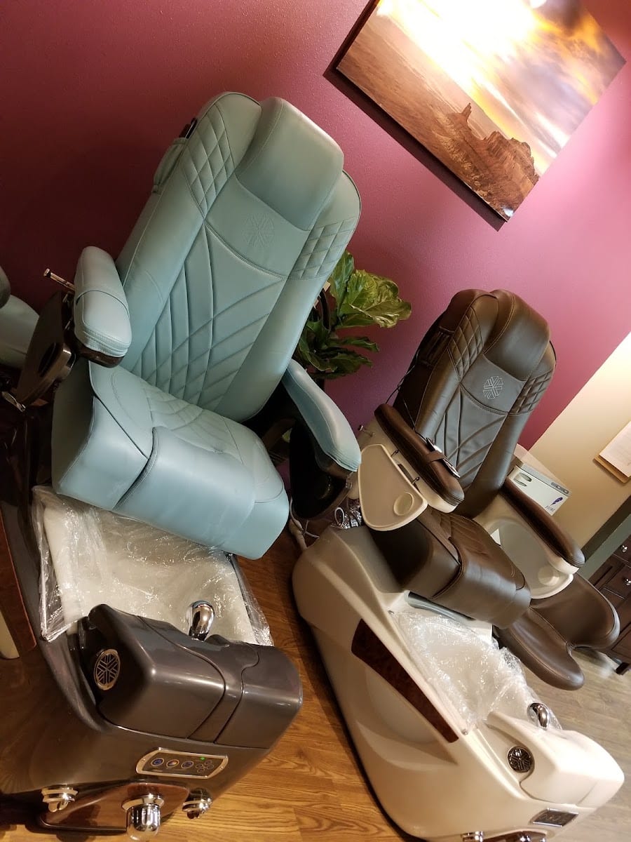 Four Seasons Nail Salon