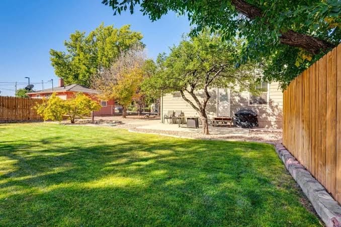 10 min Walk to Shakespeare Fest! Cozy Home Near Nat’l Parks, w /Free EV Charger, photo 2