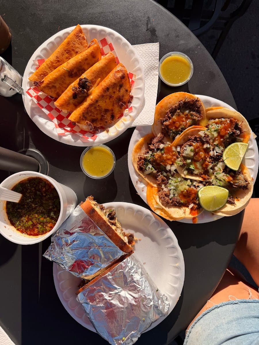 N & M Méxican Food