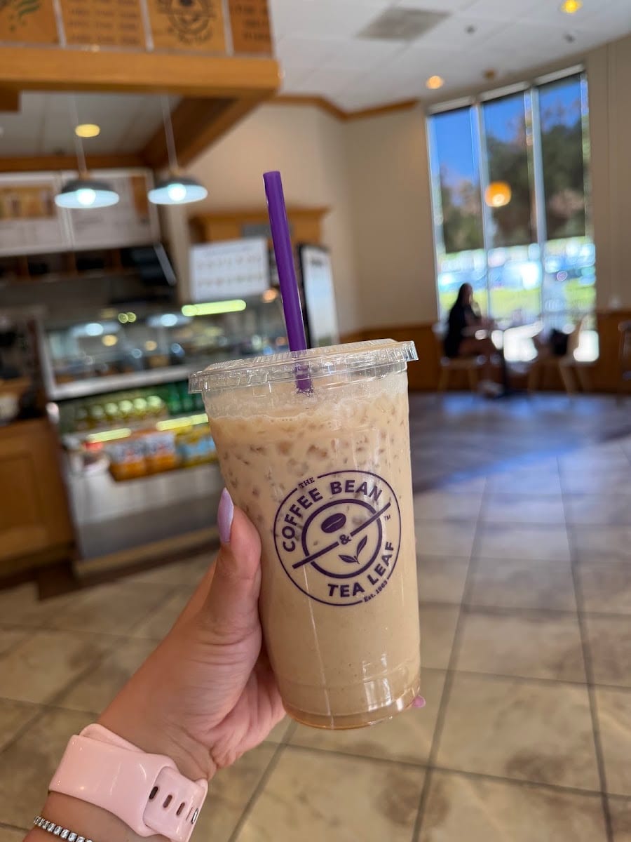 The Coffee Bean & Tea Leaf, photo 3